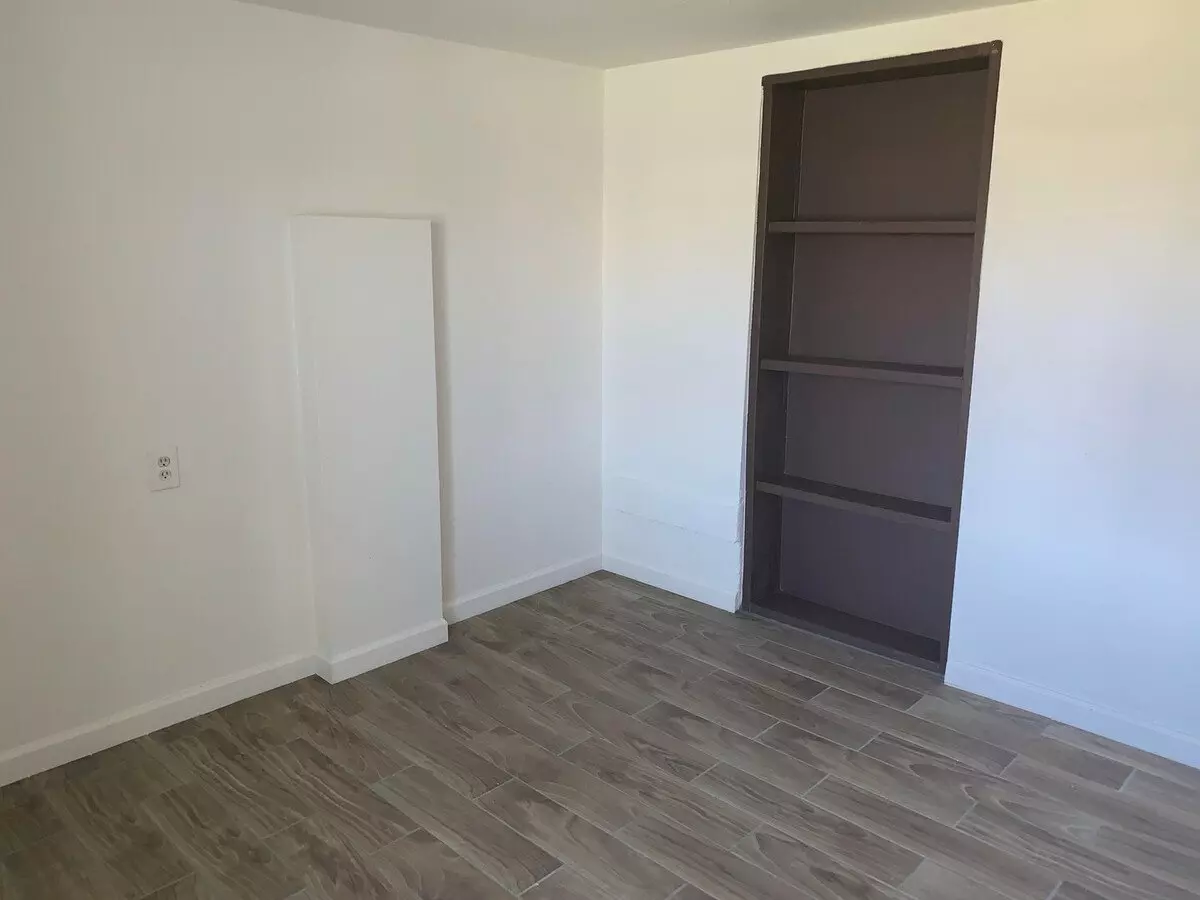 3BR/1.0BA 502D floor plan