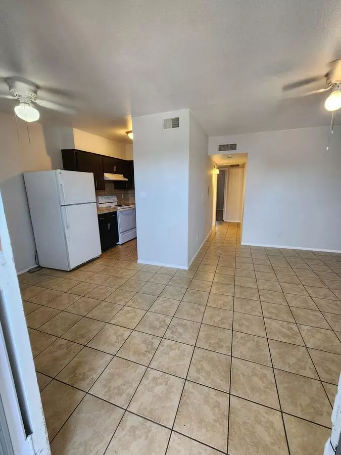 2 Beds • 2 Bath floor plan