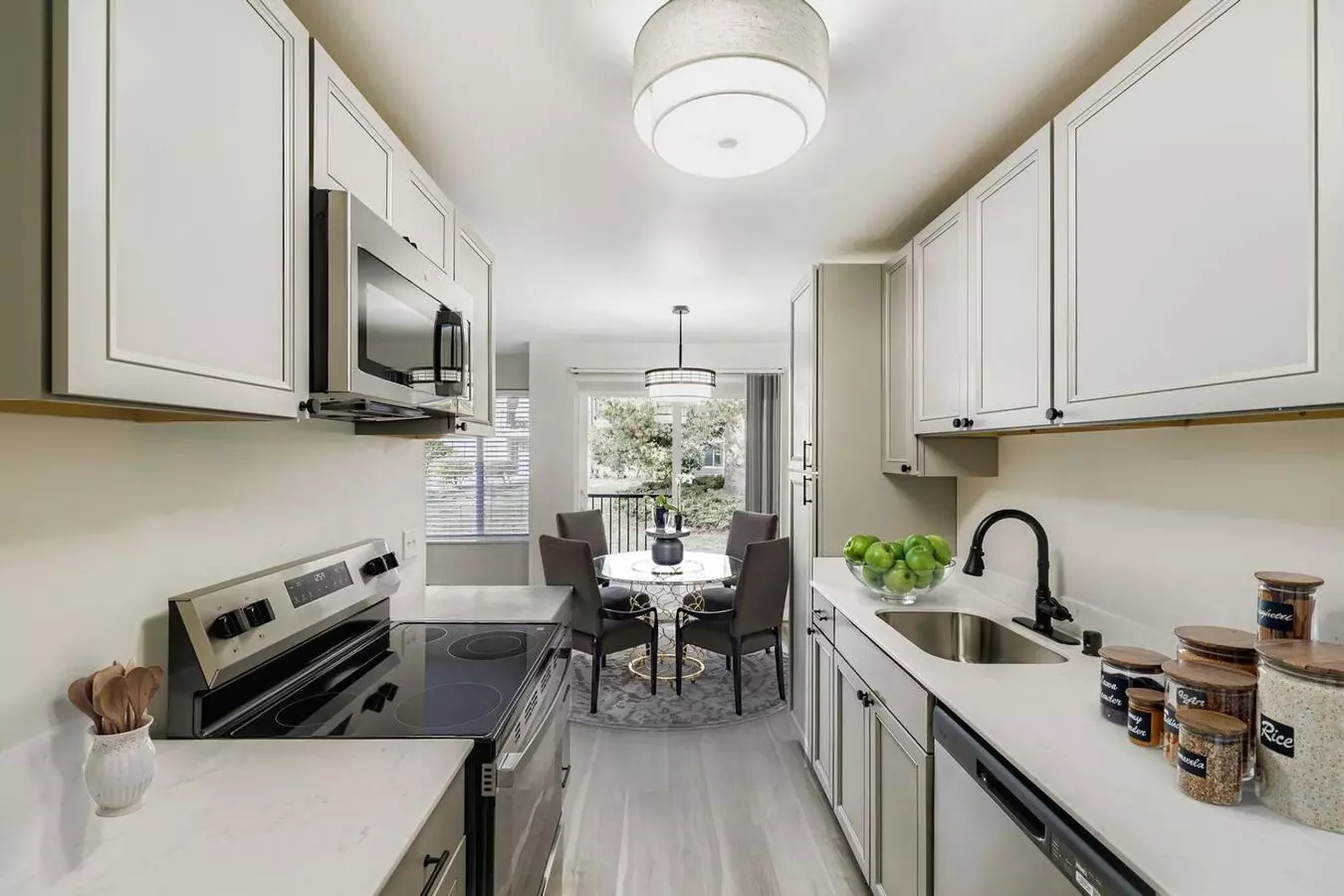 1BR/1.0BA Apt. 212 floor plan