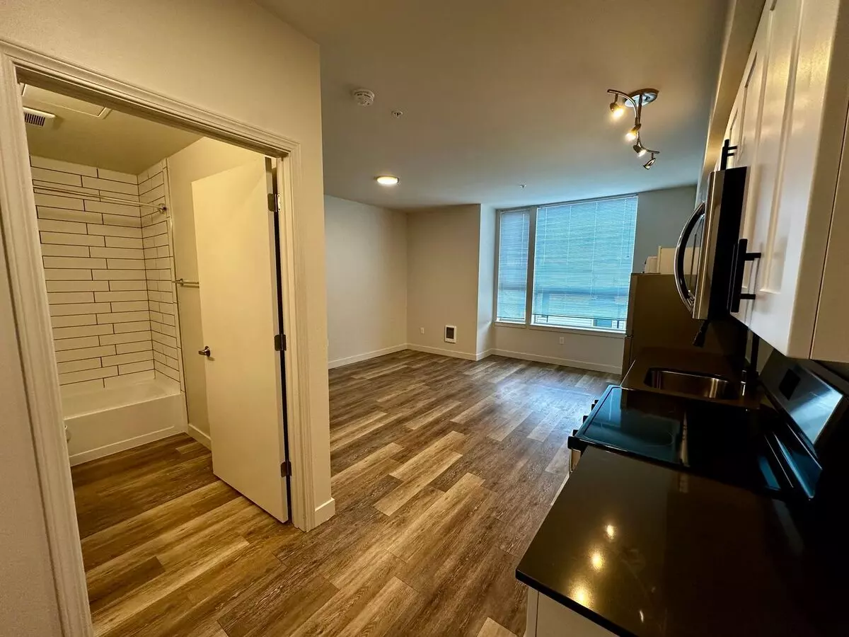 Studio 306 floor plan