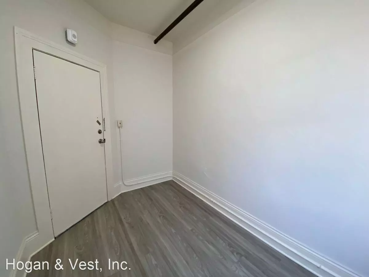 Studio • 1 Bath 32 floor plan