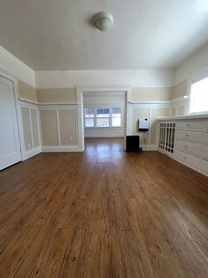 One Bedroom 102 floor plan