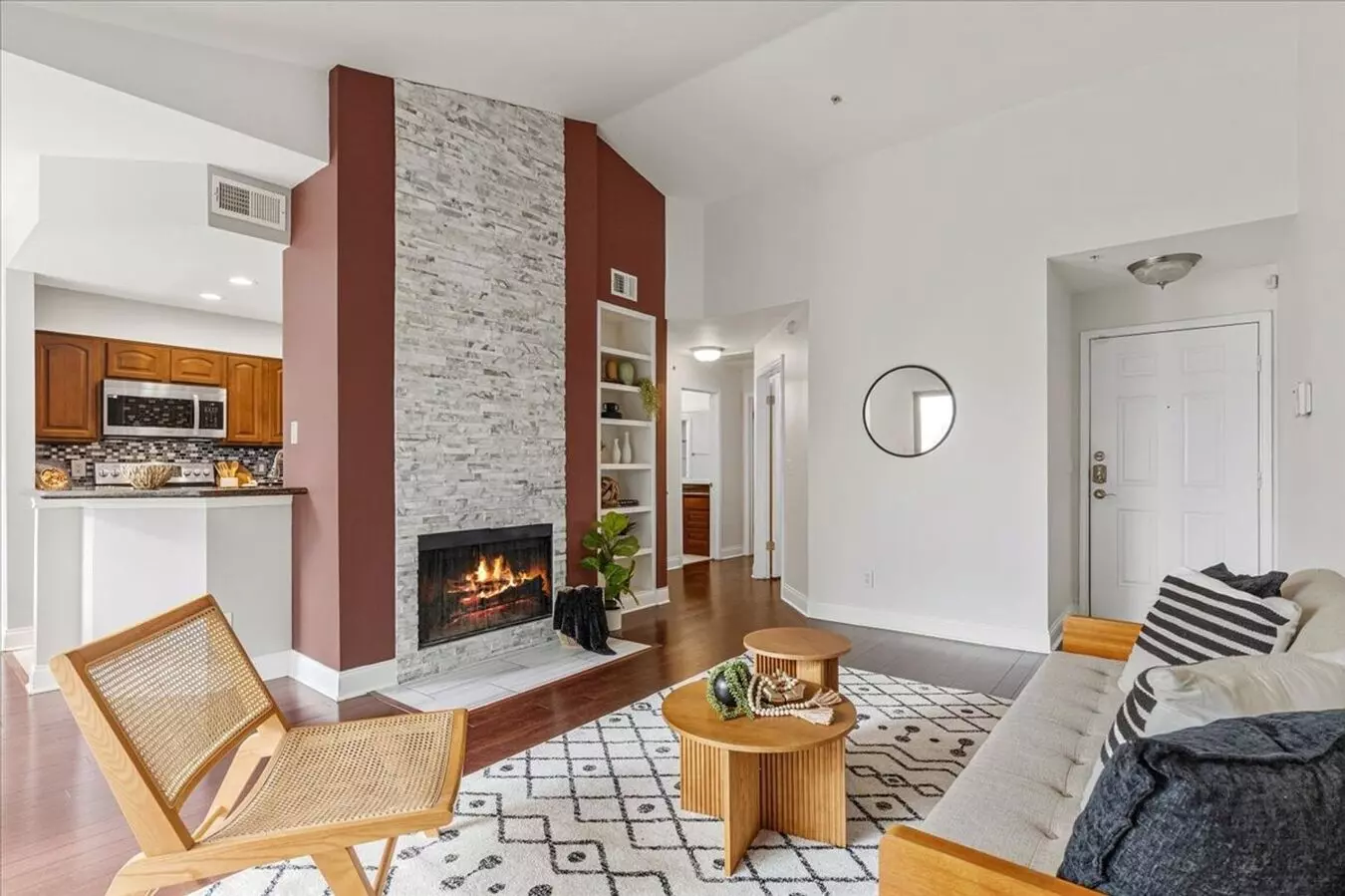 2 Beds • 1 Bath 411 floor plan