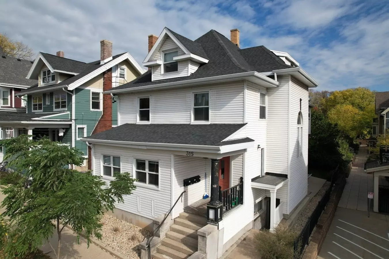 1 Bed • 1 Bath 3 floor plan