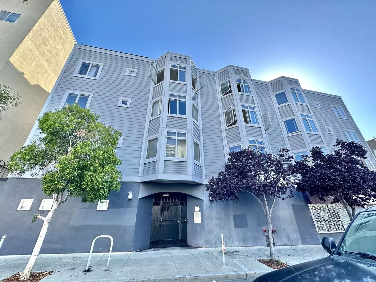 Studio/1BA 195 7th Street #302 floor plan