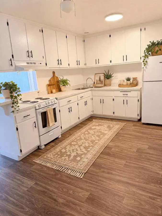 Pine floor plan