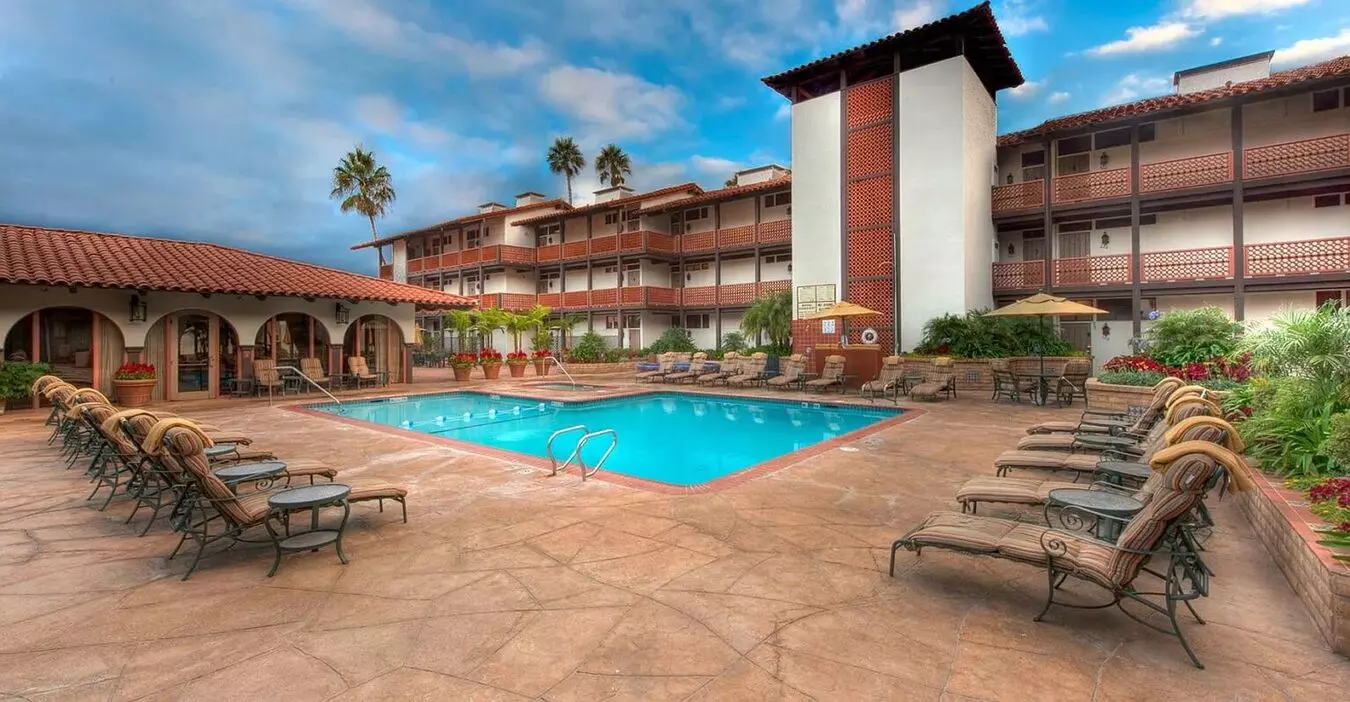 2 Beds, 2 Baths Model B floor plan
