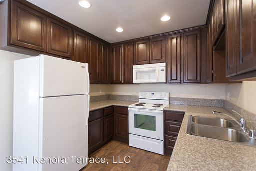 2 Beds • 1 Bath A16 floor plan