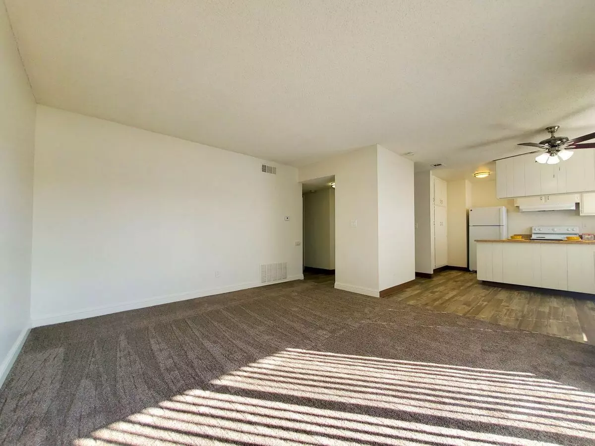 2 Beds • 1 Bath 057 floor plan