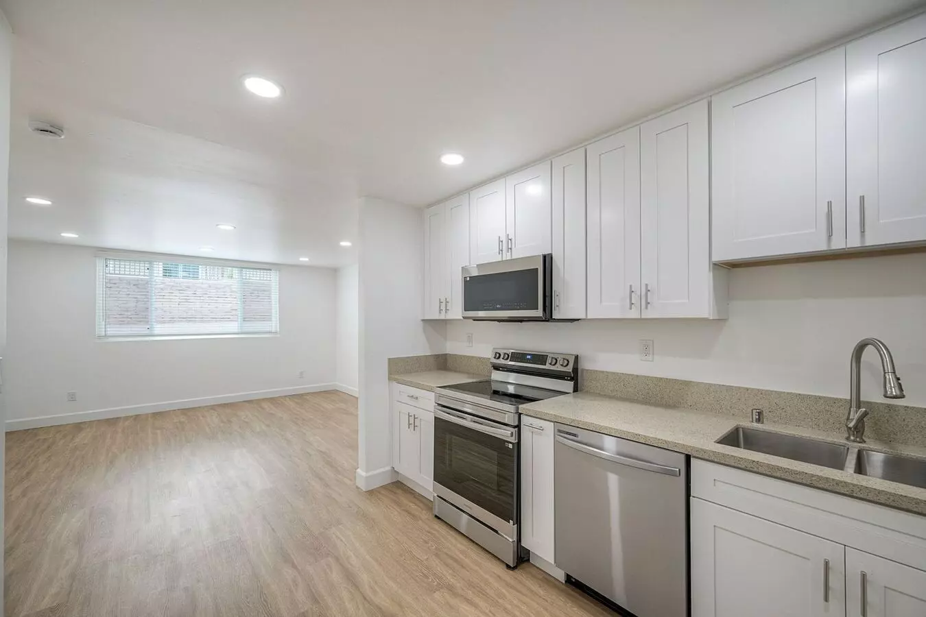 2 Beds • 2 Bath 20 floor plan