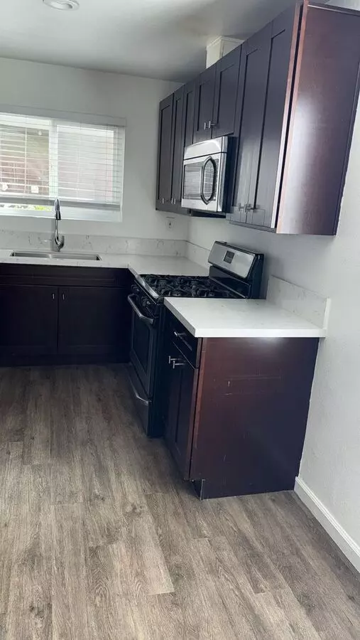 2 Beds, 1 Bath Model floor plan