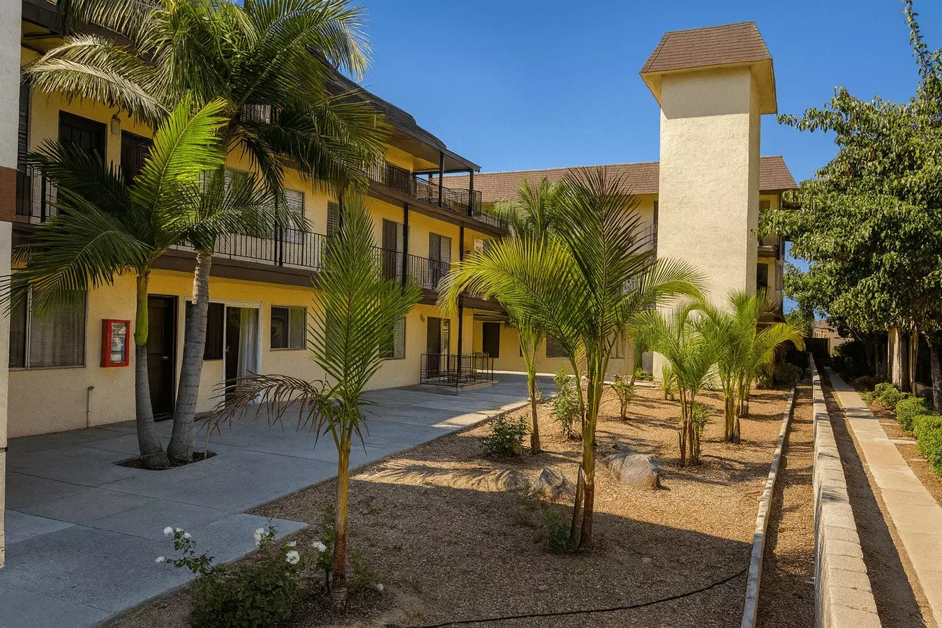 2 Beds • 1 Bath floor plan