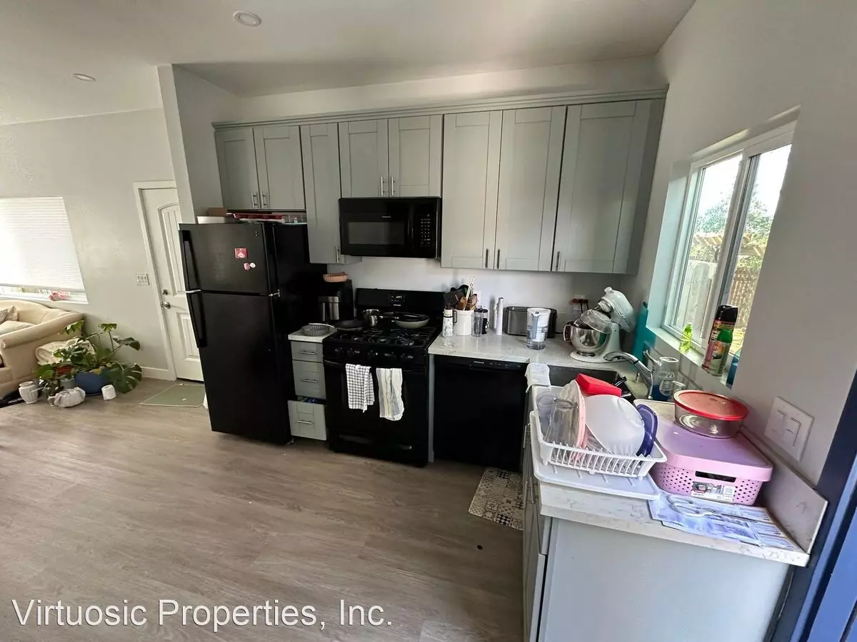 4 Beds • 2 Bath floor plan