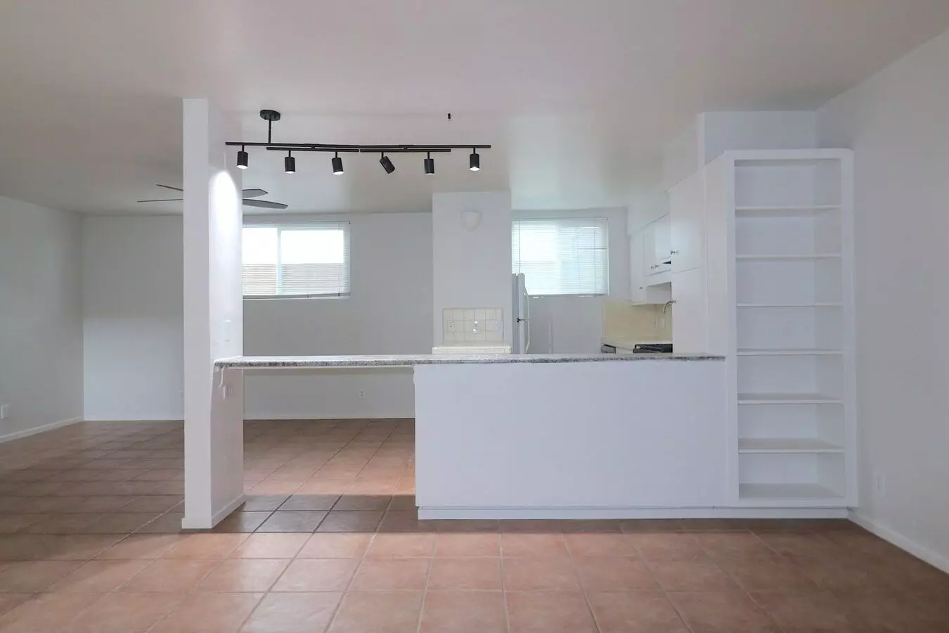 2 Beds • 1 Bath 03 floor plan