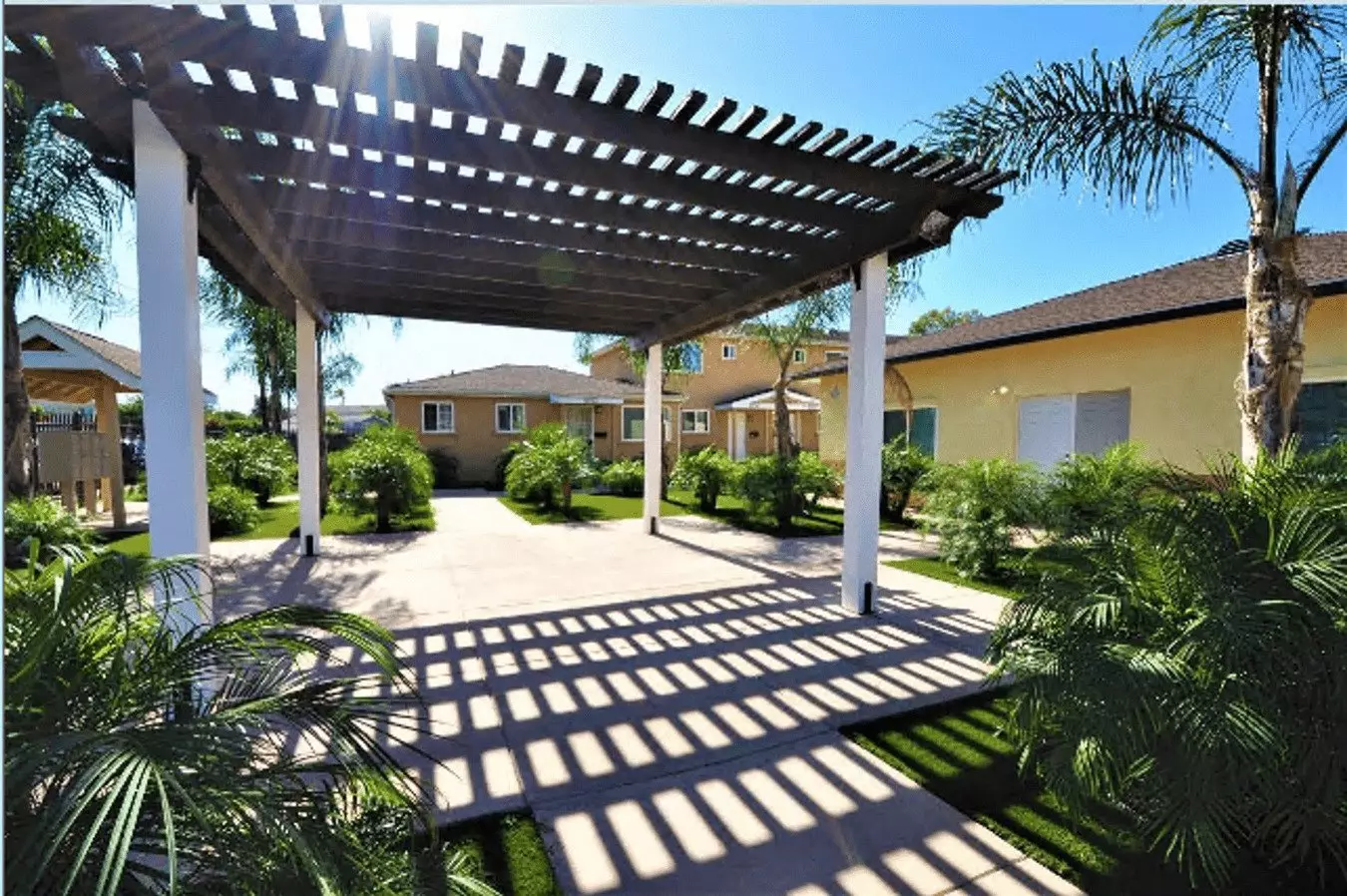 3 Beds • 1 Bath 6950 floor plan