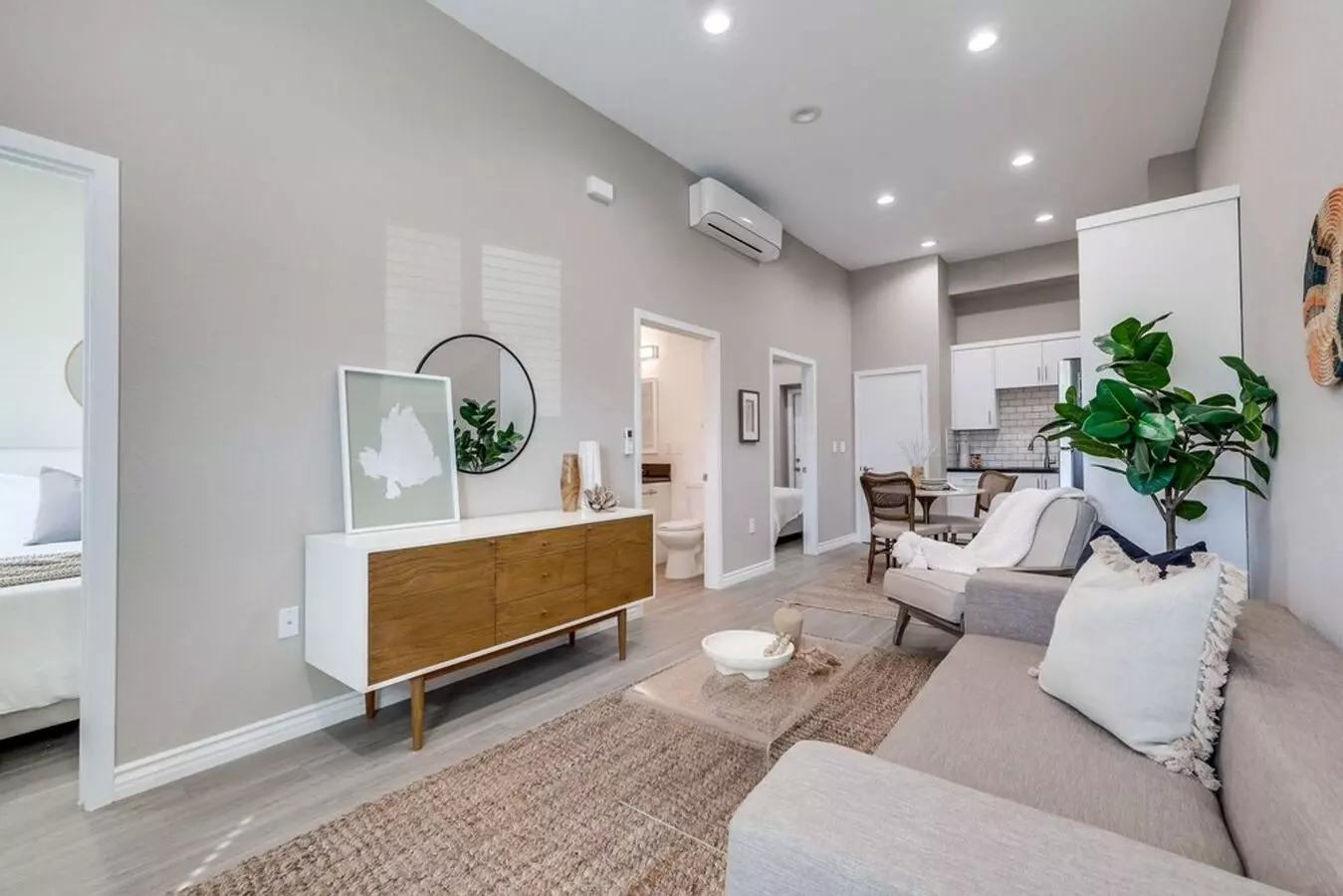 2 Beds • 1 Bath 125 floor plan