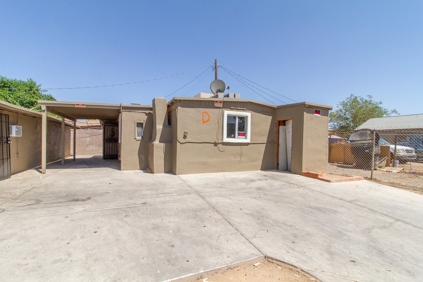 2 Beds • 1 Bath floor plan