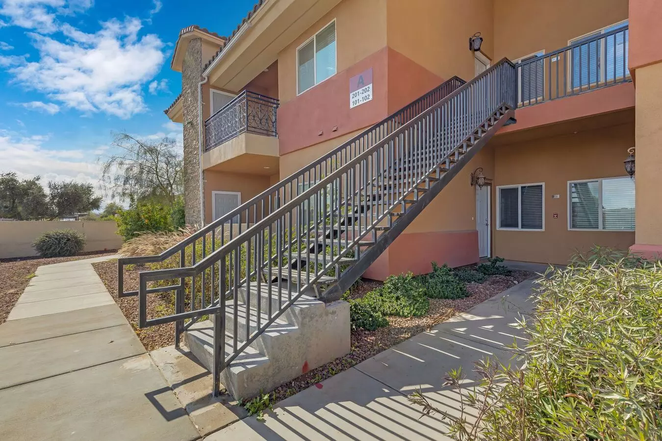 Come check out our MOVE IN SPECIALS!! floor plan