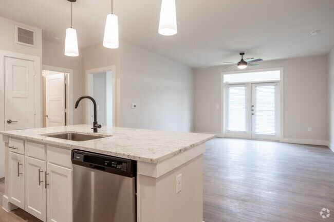Unit 04208 03304 floor plan