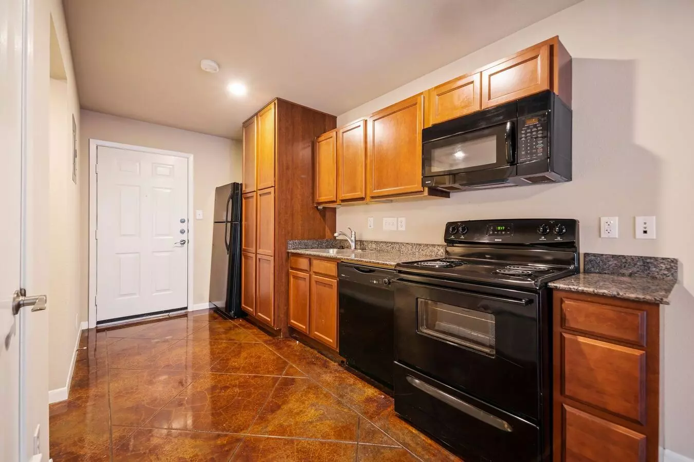 Unit 203 106 floor plan