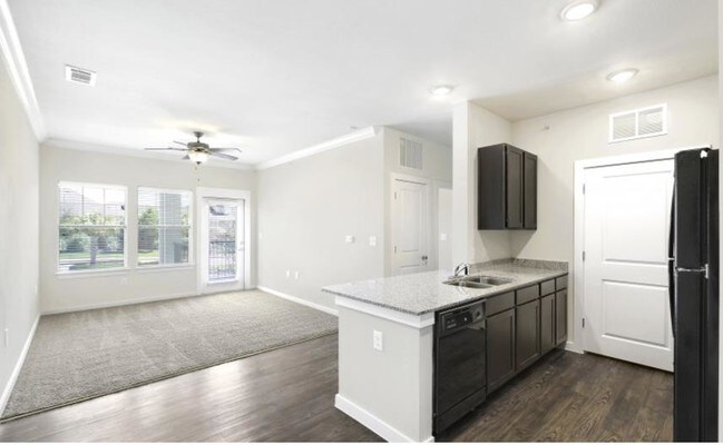 2B2B 7305 floor plan