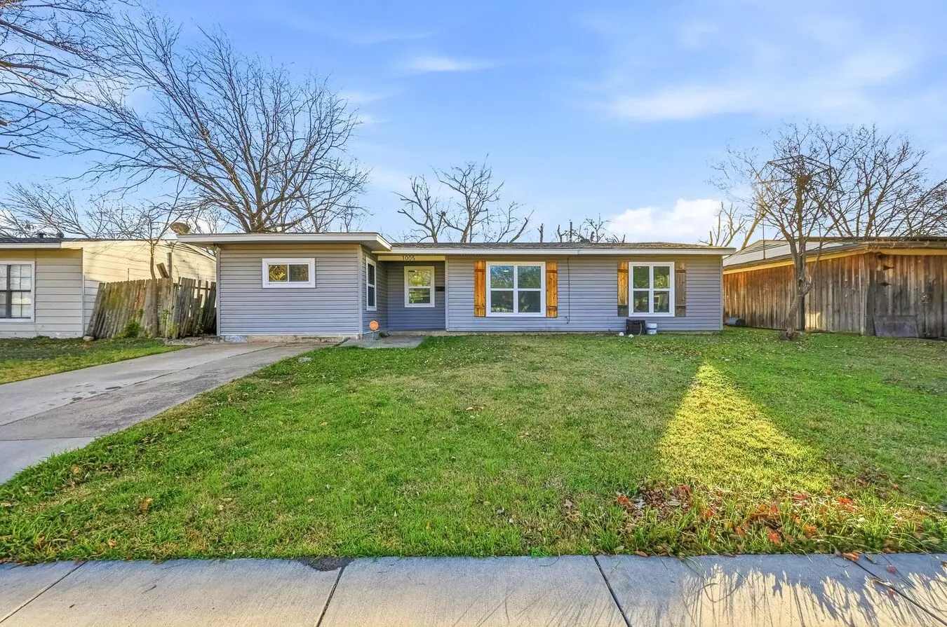 4 Beds • 1 Bath - floor plan