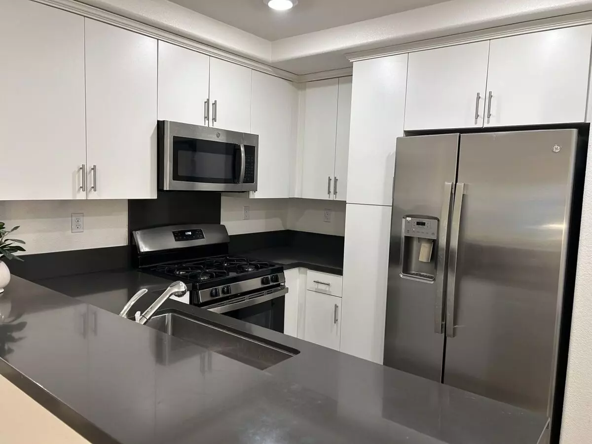 1 Bed • 1 Bath - floor plan