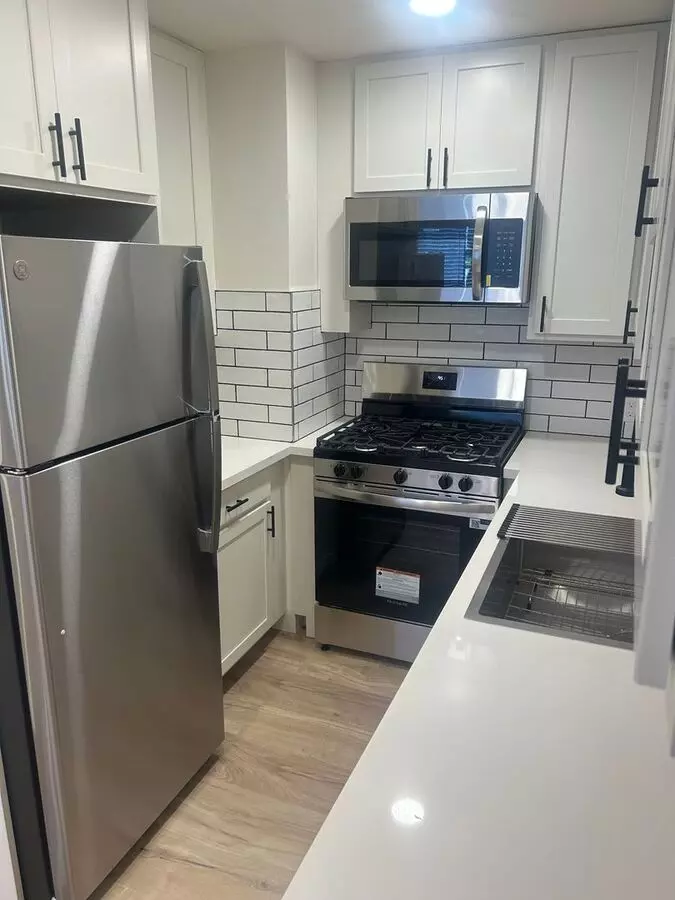 1BR/1.0BA 2 floor plan