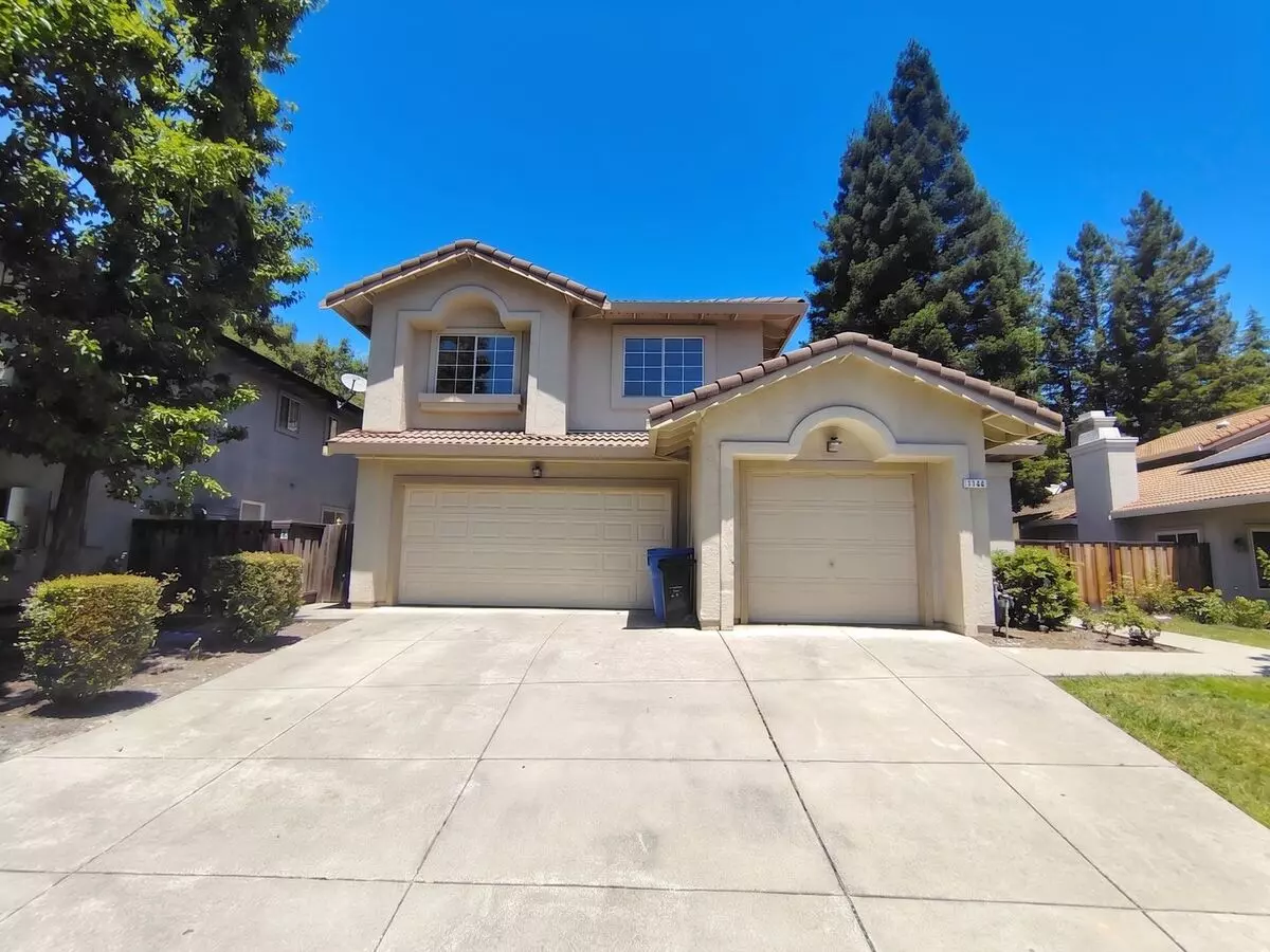 4 Beds • 3 Baths floor plan