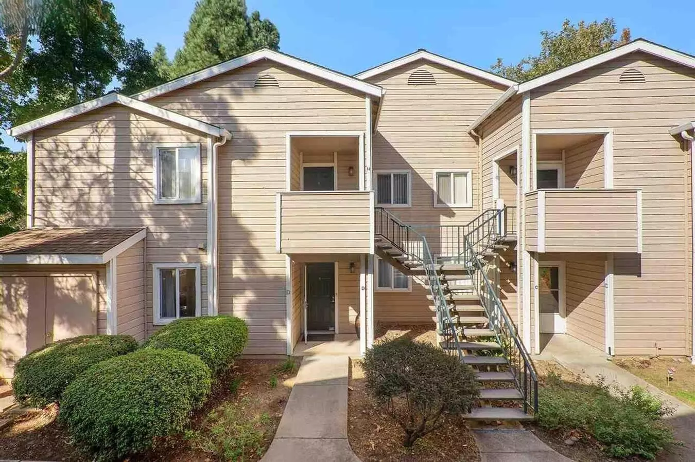 2 Beds • 2 Baths floor plan