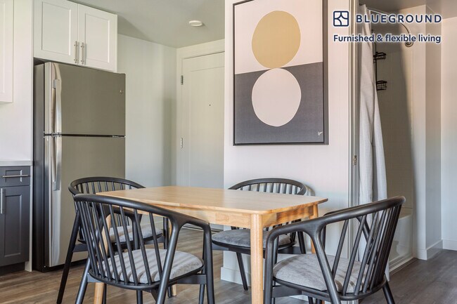 2055 Haste St Berkeley, CA 94704 photo 5