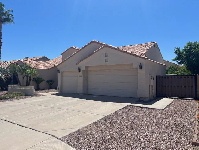 9651 E Idaho Ave Mesa, AZ 85209 photo 4