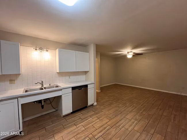 521 W 10th St Tempe, AZ 85281 photo 5
