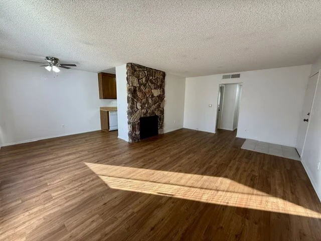 11819 Kiowa Ave photo 3