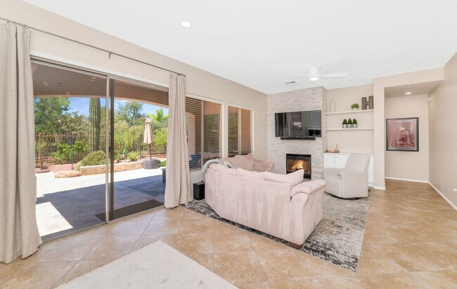 5017 E Kirkland Rd Phoenix, AZ 85054 photo 5