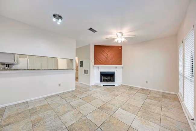 2901 San Jacinto Blvd Austin, TX 78705 photo 2