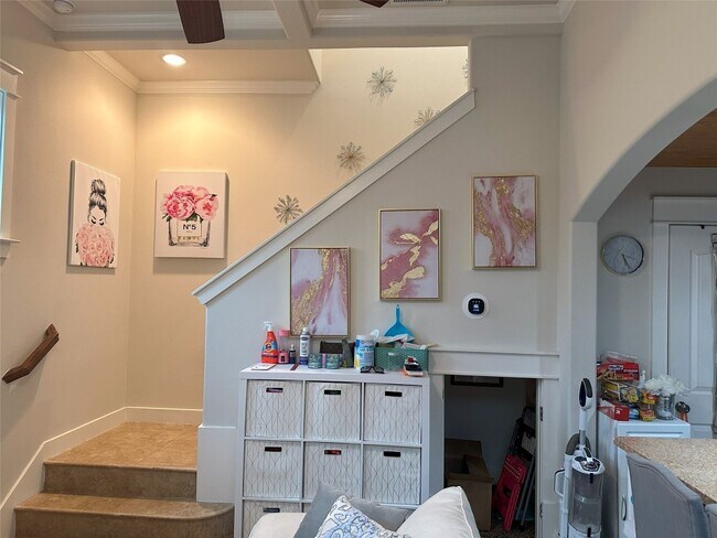 505 W N Loop Blvd Austin, TX 78751 photo 4