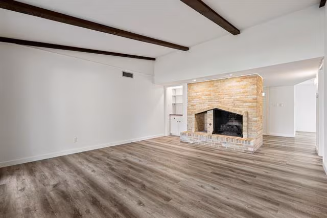 12611 High Meadow Dr Dallas, TX 75244 photo 4