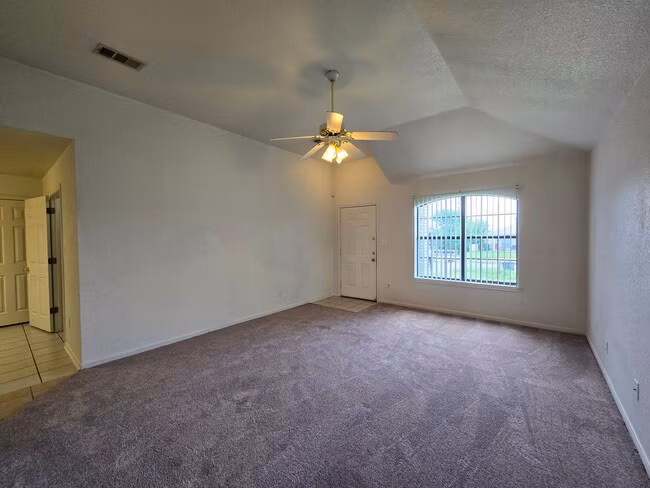 3906 Hitchrock Dr Killeen, TX 76549 photo 4