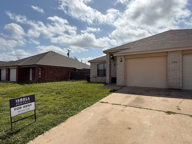 3906 Hitchrock Dr Killeen, TX 76549 photo 2