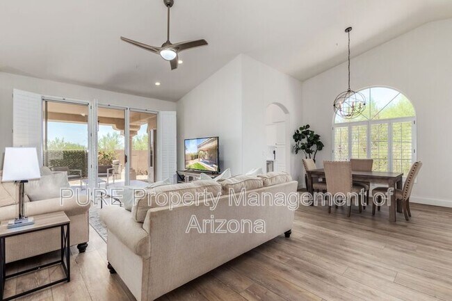 18905 N 89th Way photo 3