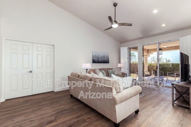 18905 N 89th Way photo 4