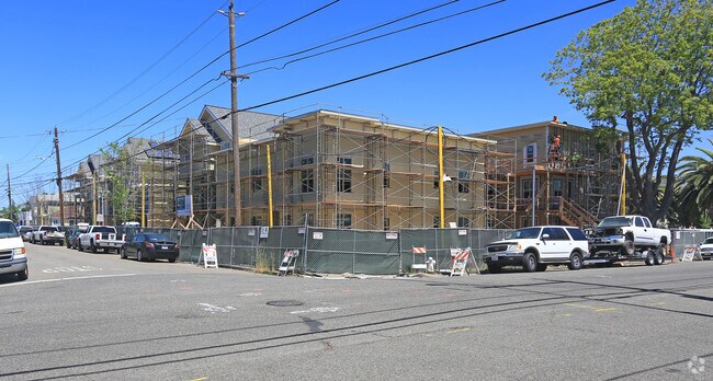 Everett St 1537 photo 4
