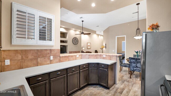 8245 E Bell Rd Scottsdale, AZ 85260 photo 5