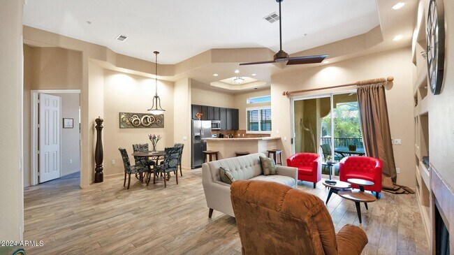 8245 E Bell Rd Scottsdale, AZ 85260 photo 4