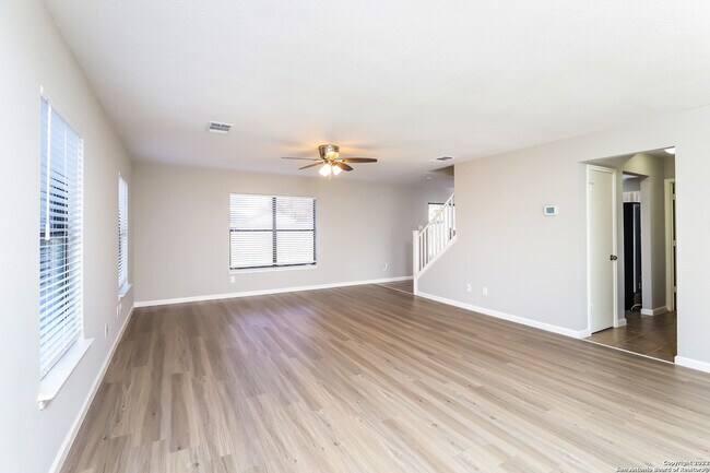 9879 Highland Creek San Antonio, TX 78245 photo 3