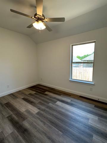 418 S 2nd Street photo 4