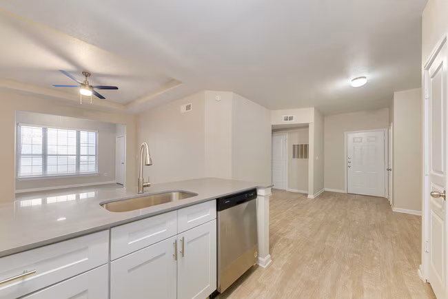 The Chase Apartments photo 3