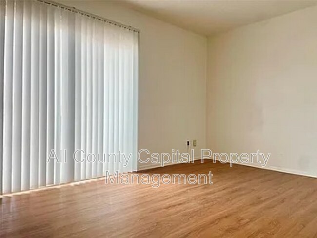 2707 Windswept Cove Austin, TX 78745 photo 3