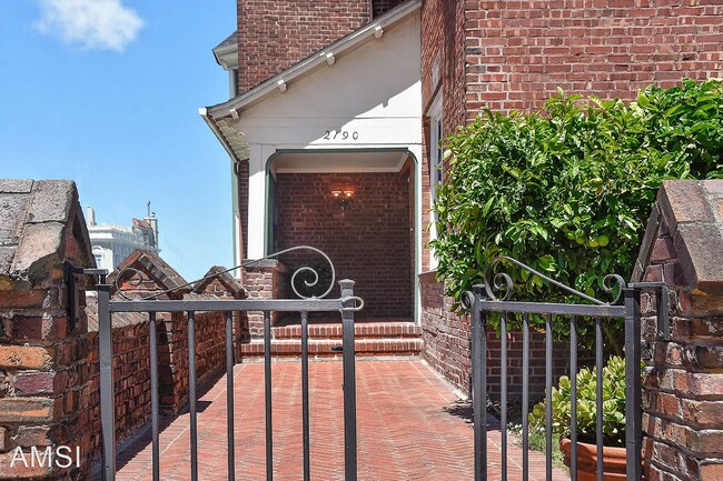 2190 Vallejo Street, San Francisco, CA 94123 photo 2